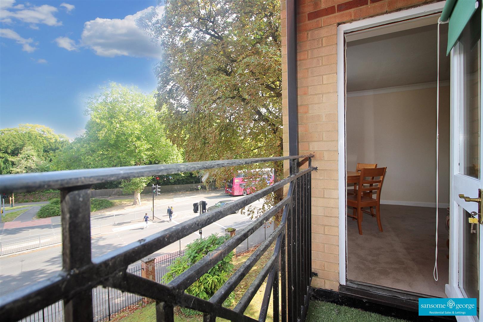1 bed property in Northcourt Avenue, Reading